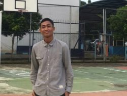 Warga masyarakat Sidoarjo Merasa Terbantu Dengan adanya Berobat Gratis Hanya Menunjukan KTP warga Sidoarjo.