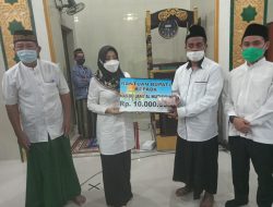 Bupati dr. Ikfina dan Wabup Gus Barra Buka Puasa Bersama dan Terawih di Masjid Jami’ Al- Muttaqin Desa Brayublandong
