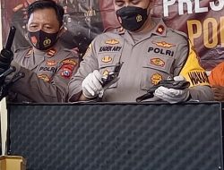 Mengaku Mantan Kapolri Dua Warga Jember Menipu Kades 4,7 Milliar.