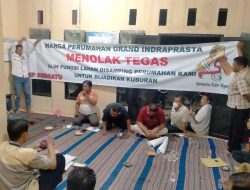 Warga Grand Indraprasta Serta Warga Dusun Cluprit Bersatu Menolak Rencana Pembangunan Makam Untuk Warga Perumtas 3 Grabakan Kecamatan Tulangan.