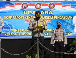 Jelang Purna Tugas , Kapolresta Mojokerto Upacarakan Kenaikan Pangkat Pengabdian.