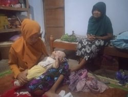 Perjuangan Sosok Ibu Muda Merawat Bayi Hidrosefalus.