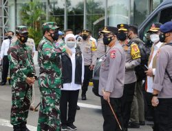 Panglima TNI dan Kapolri Mengecek Vaksinasi serta Kegiatan PPKM Darurat di Jatim