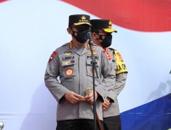 Kapolri Instruksikan Polda Se-Indonesia Gelar Patroli Skala Besar Pembagian Bansos Malam Ini