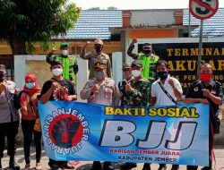 Bakti Sosial, Barisan Jember Juara (BJJ) Bagi bagi Masker Gratis Bersama TNI POLRI
