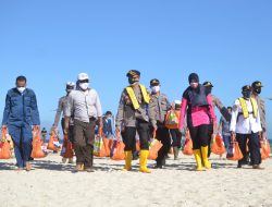 Hingga Pulau Terpencil, Polres Probolinggo Kota Salurkan Bansos untuk Warga Terdampak Covid -19