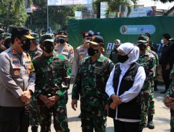 Panglima TNI Apresiasi Kolaborasi Tim Nakes, Babinsa dan Bhabinkamtibmas Saat Kunjungan di Jatim