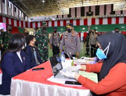 Tinjau Vaksinasi Merdeka Candi, Kapolri: Momentum HUT RI Jadi Upaya Percepat Vaksinasi