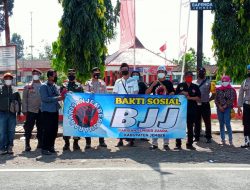 BBJ Bersama Muspika TNI POLRI Kecamatan Mayang Kabupaten Jember Gelar Operasi Masker