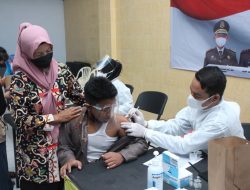 SERENTAK ! HARI INI POLRES JEMBER GELAR VAKSINASI UNTUK PENYANDANG DISABILITAS