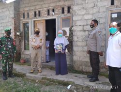Polres Jember, Salurkan Bantuan Terdampak Covid-19 di Desa Glagahwero