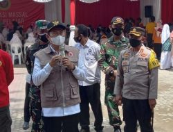 Tinjau Vaksinasi Pelajar Barsama BIN, Ini Kata Bupati Lamongan