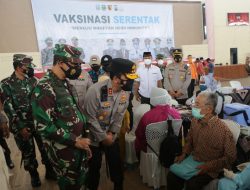Forkopimda Jatim Sasar Vaksinasi Lansia di Magetan
