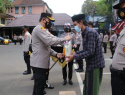 Peringati Hari Santri Nasional, Polresta Malang Kota Bagi – bagi Sembako ke Ponpes di Wilayah Kota Malang