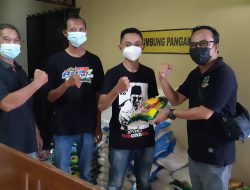 5 Relawan Kampung Jember Merdeka Covid Dikirimi Beras Kapolres