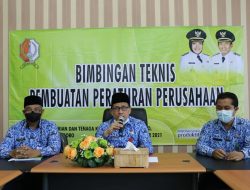 Bupati Bojonegoro Membuka Bimtek Pembuatan Peraturan Perusahaan