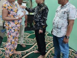 Gus Barra Sambang Bayi Putra Kades Sawo Yasminto, Didoakan Semoga Menjadi Anak yang Sholeh.