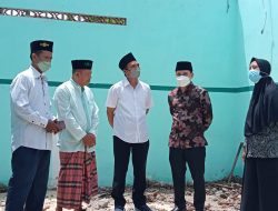 Direktur ASC Fondation Gus Barra Tinjau dan Beri Bantuan Kepada MI Roudlatul Muta’alim Penompo yang Ambruk