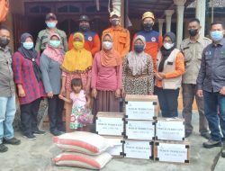 Peduli Korban Bencana Tanah Longsor, Perhutani KPH Lawu Ds Berikan Bantuan Sembako di Posko Desa Tugurejo Ponorogo