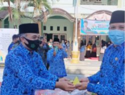 Kakanmenag Lotim Berikan Apresiasi Pada Guru Dan Siswa Prestasi di MAN 1 Lotim di Hari Guru Nasional