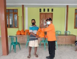 Pemkab Beri Bantuan Sembako bagi Korban Banjir di Sekar