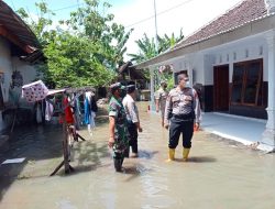 Kasat Samapta Bersama Muspika Umbulsari, Kunjungi Lokasi yang Terdampak Banjir