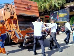 1.500 Botol Miras Dihancurkan Polresta Malang Kota