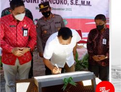 Resmikan Pasar Krempyeng Bantengan, Bupati Sugiri: Semoga Perekonomian dan Kesejahteraan Masyrakat Meningkat