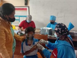 Beberapa Desa Dikunjungi Vaksinator Klinik Pratama Polres Buleleng Dalam Vaksinasi Serentak Pada Anak 6 -11 Tahun