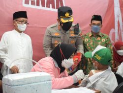 Kapolresta Sidoarjo Pantau Langsung Vaksinasi di Yayasan Al Qodir