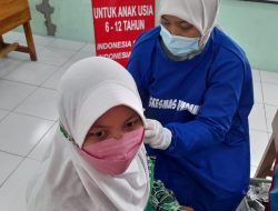 BIN DAERAH JATIM,  GELAR VAKSINASI MI BUMI SHOLAWAT DAN SDN GELANG 1 KEC. TULANGAN,SIDOARJO