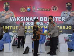 Dalam Rangka Hari Pers Nasional Polresta Sidoarjo Gelar Vaksinasi Booster Untuk Wartawan Sidoarjo Jatim