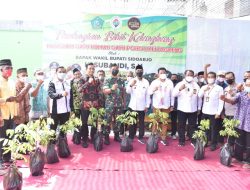Wisata Kelengkeng di Desa Simoketawang  Sidoarjo Bagikan 500 Bibit Gratis Untuk Warganya
