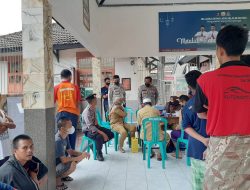 Kapolsek Selong Pastikan Keamanan Selama Pelaksanaan Vaksinasi Di Lapas Kelas IIB Selong