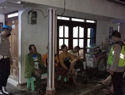 Himbauan, Edukasi dan Penertiban Prokes Dilaksanakan Polisi Wonosalam Saat Patroli di Perkampungan