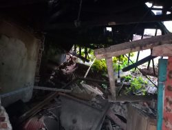 Ruko di Desa Wayang Kecamatan Pulung Ponorogo Tertimpa Longsor