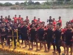 TNI – AL (Korps Marinir) dan POLRI (Korps Brimob) Latihan Dayung Bersama Pada HUT PASMAR 2 ke 21