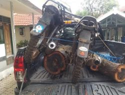 Tim Senyap Rimba Perhutani KPH Bondowoso Berhasil Amankan Pelaku Ilegal Logging dan Sejumlah Barang Bukti Lainnya