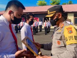Pimpin Upacara Bulanan, Kapolres Dompu Beri Penghargaan Kepada Personil Sat Reskrim Polres Dompu Yang Berprestasi