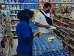 Anggota Polsek Gamperejo Polres Kediri Sidak Minimarket