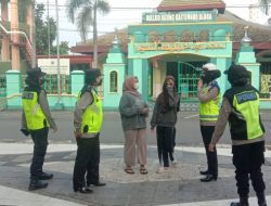 Awal Bulan Puasa, Polisi Wanita Blora Patroli Alun Alun dan Lapangan Kridosono