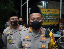 Usai Sholat Trawih, Polresta Sidoarjo Layani Vaksinasi di Masjid