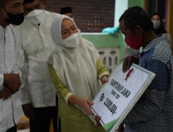 Dengan Sambung Roso Bu Ana Bangun Bojonegoro