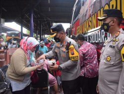 Menjelang Lebaran, Layanan Vaksinasi Kembali Dimasifkan di Terminal Purabaya