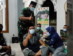 Bersinergi dengan Dinkes Pemkab Bojonegoro, Kodim Gelar Serbuan Vaksinasi Diselingi Takjil dan Buka Puasa Bersama