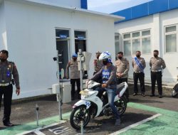 Kapolres Blora Pantau Pelayanan SIM di Kantor Satpas Satlantas