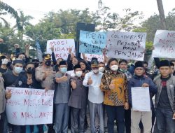 Pengamanan Aksi Unjuk Rasa Polresta Sidoarjo 11 April 2022