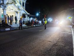 Berikan Rasa Aman Dan Nyaman Pada Saat Sholat Tarawih Polres Dompu Lakukan Pengamanan Di Masjid