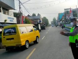 Ciptakan Kelancaran Arus Di Pagi Hari, Satuan Lalu Lintas Dan Samapta Polres Dompu Laksanakan Rawan Pagi