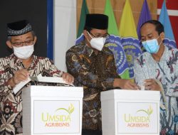 Bupati Sidoarjo Apresiasi Unit Bisnis UMSIDA